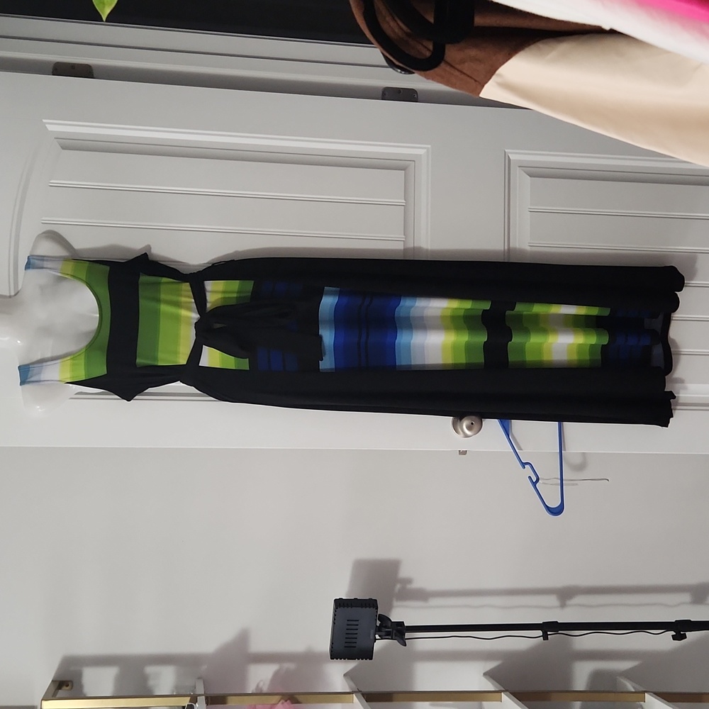 Sleeveless maxi dress